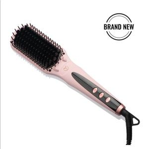 L’Ange Le Vite straightening brush.